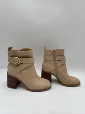 NWOB Women’s Crown Vintage Courla Bootie Sand Glaze Size 6M/36.5