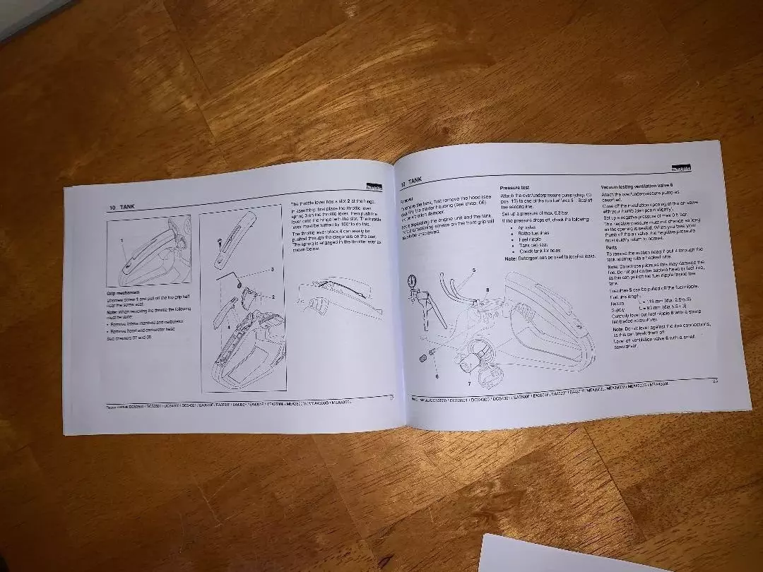 Makita DCS EA MEA 3500 3501 4300 4301 Chainsaw Illustrated Parts List Manual