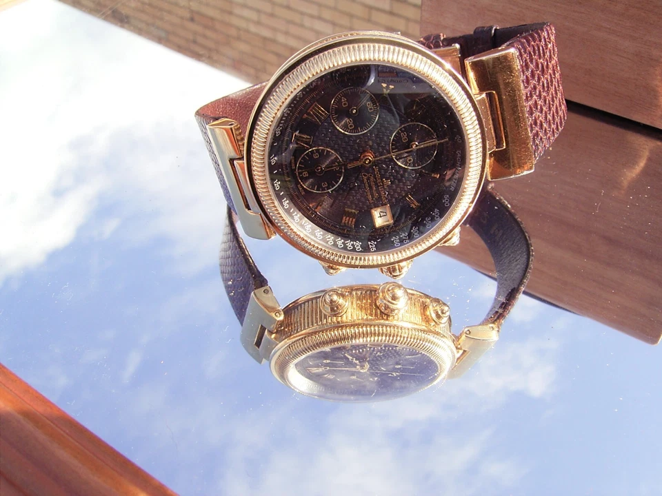 Jacques Lemans, Ouro Suíço, Cronógrafo, Movimento de Maior Grau - Imagem 2 de 4