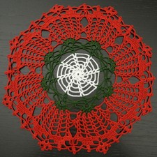 28 cm, 11  , Red, White, Green, Christmas, Holiday, Crochet, Doily, ogrc30, 640