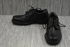 rockport slip resistant shoes
