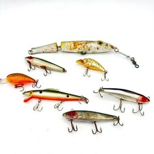 Lot L&S Rebel Mixed Fishing Lures Plastic And Wood Multicolor Crankbaits Minnows