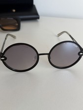 Quay Australia Sunglasses Round