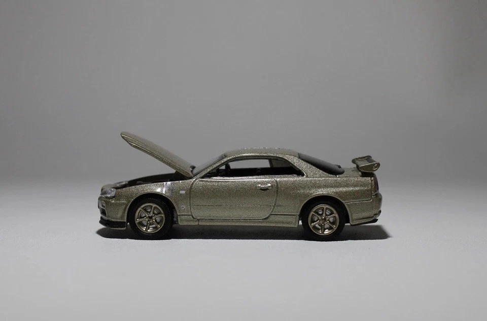 Greenlight 1/64 - Tokyo Torque Series 1 2001 Nissan Skyline GT-R Foto 2 de 4