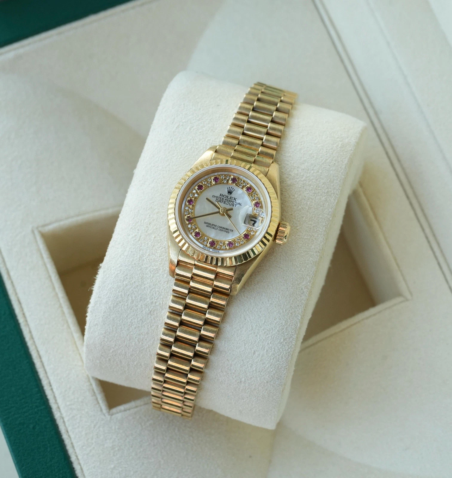 Rolex — Ladies 18ct Yellow Gold Rolex Datejust 26mm 69178 Rare Factory Ruby MOP Dial
