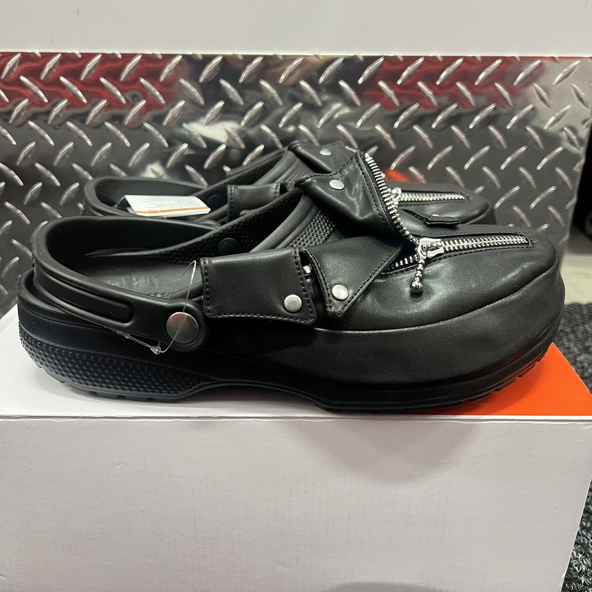 🔥 Size 10M/12W - Beams x Crocs Classic Clog “Black Leather
