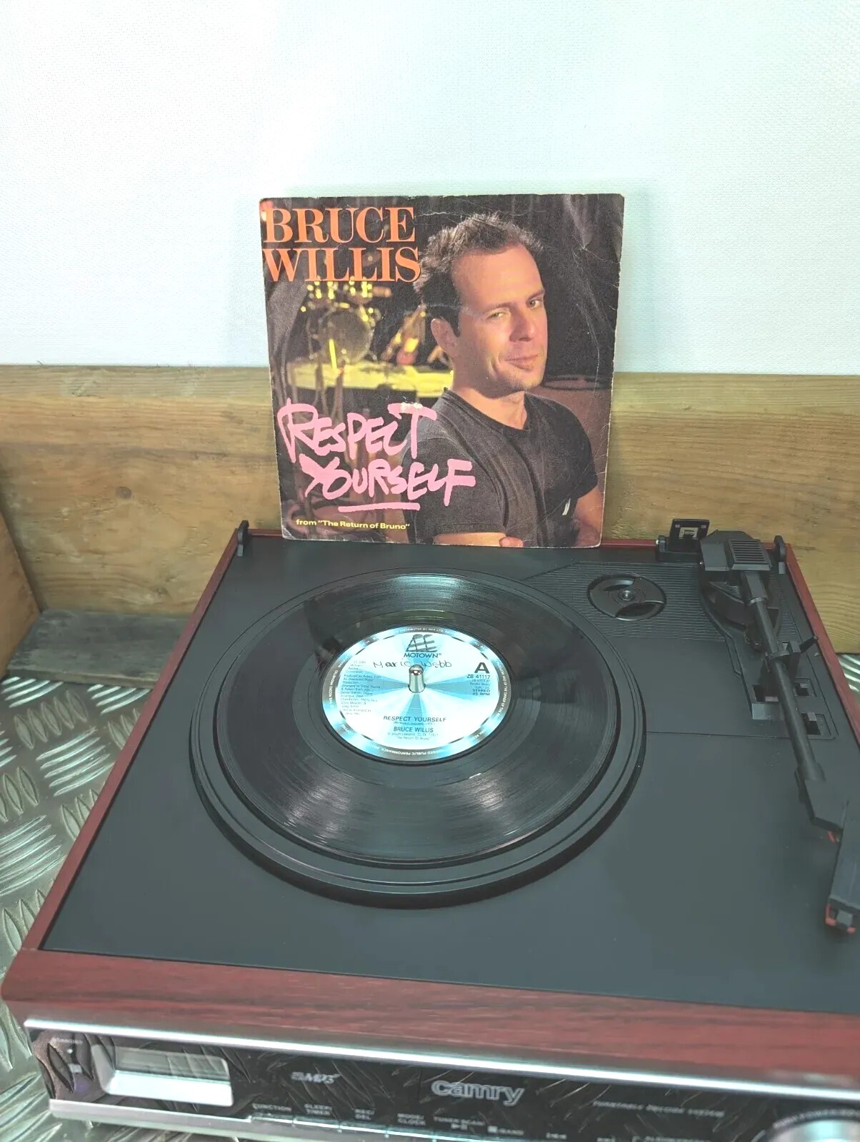 BRUCE WILLIS - Respect Yourself ~ VG+ 1987 7"" Vinyl Record Single Motown Records