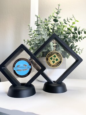 Infantry Badge & 4th Infantry Division & 2 X 3D Displays Challenge Coin US Army
