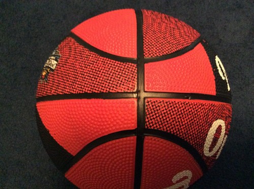 Pizza Hut March Madness 2023 NCAA Final Four Men Women Promo Mini Basketball - Picture 4 of 5