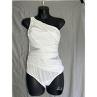 Foto 1 di 4