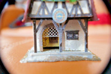 Rathaus & Post aus dem 17. Jahrhundert, f&uuml;r Spur N Modellbahnanlage.