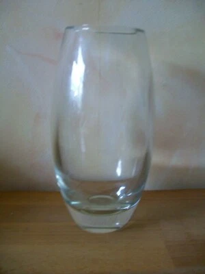 Heavy Clear Glass Oval Vase, Height 23.0cm Diameter 8.5cm - Image 1 of 2
