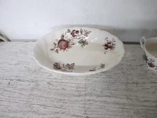 Vintage Johhnson Brothers Harvest Time Vegetable Serving Bowl 9" x 7" x 2-1/2"