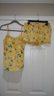 Tabitha Webb Sleepwear Yellow Floral Short Pajamas Size Small