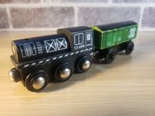 Imaginarium Magnetic Train Engine Number 13-090 w/ Cargo Car Lot of 2 read