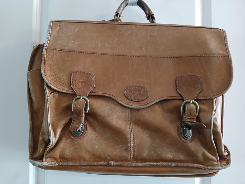 MEN'S VINTAGE SANTA FE DILANA LEATHER EXPANDABLE BRIEFCASE TOP HANDLE