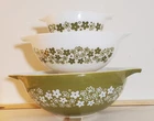 Pyrex Spring Blossom Green Cinderella Nesting Bowls" Crazy Daisy" Set of 3