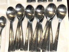 2 Wallace "Riverbed" Stainless Hammered Glossy 18/10 Oval Soup Spoons 7 1/2 In