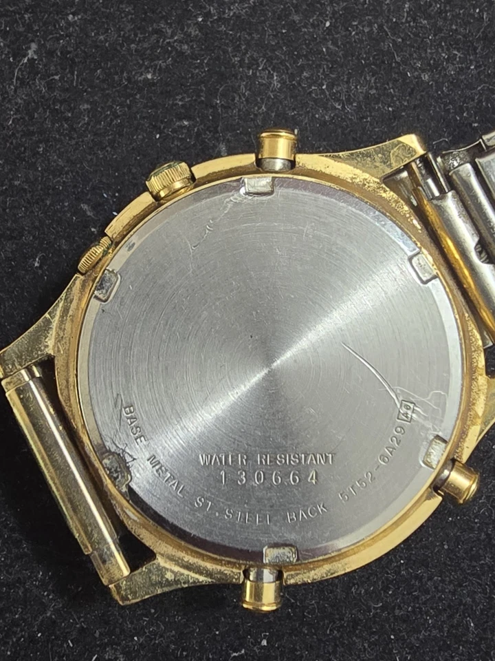 Men's Seiko World Timer Chronograph Gold Tone Quartz Watch 5T52-6A29 - Image 4 of 4