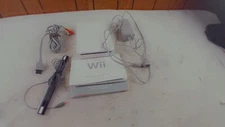 Nintendo WII White CONSOLE with Cords