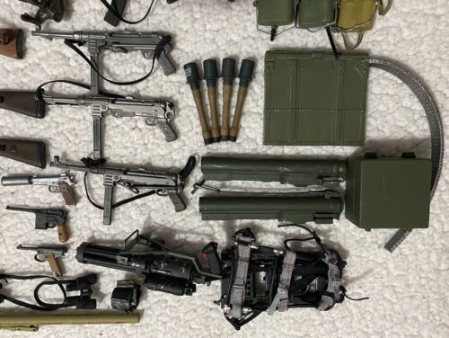 21st Century Toys The Ultimate Soldier Action Assorted Accessories - Picture 5 of 10