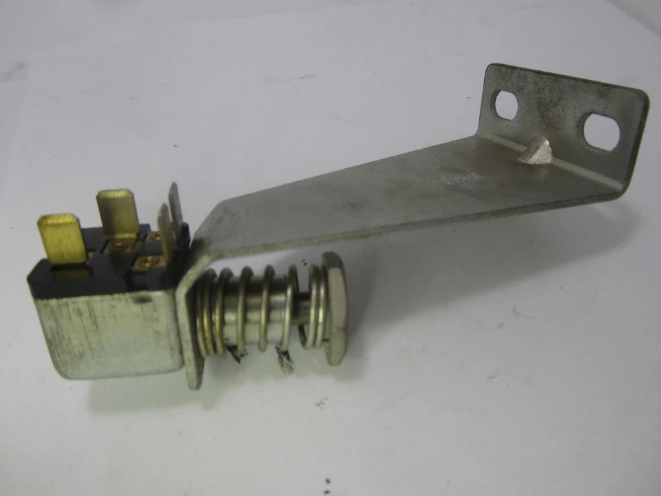 Interruptor de contragolpe 65 Ford Galaxie Custom LTD transmisión Overdrive C5AZ-7A652-A1 Foto 3 de 4