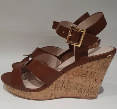 Carvela Damen UK 8 (41) Sommer Keilabsatz Riemchen Sandalen braun Kunstleder Schnalle
