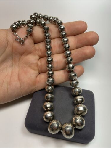 Navajo Native American Sterling Silver Graudated Pearls Tribal Beaded Necklace