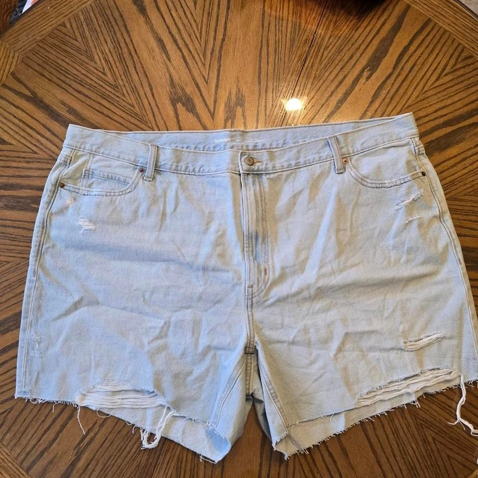 Old Navy High Rise Slouchy Straight Denim Shorts Size 26 Distressed Raw Hem
Opens in a new window or