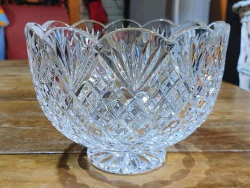 Vtg. WATERFORD Crystal Seahorse Bowl 6.5"× 8.75"