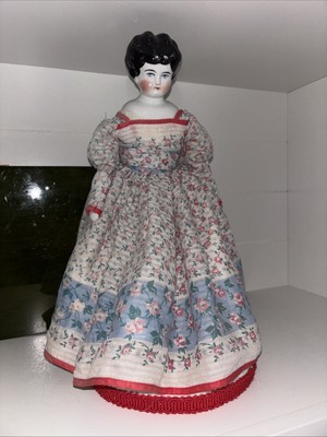 Vintage 12 Zoll Puppe Porzellan Kopf Hände Füße Kleid weicher Körper neuwertig