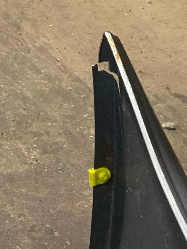 Used Rear Bumper Assembly Rear fits: 2002 Lexus LX470 8 cylinder Rear Grade A Foto 4 de 4