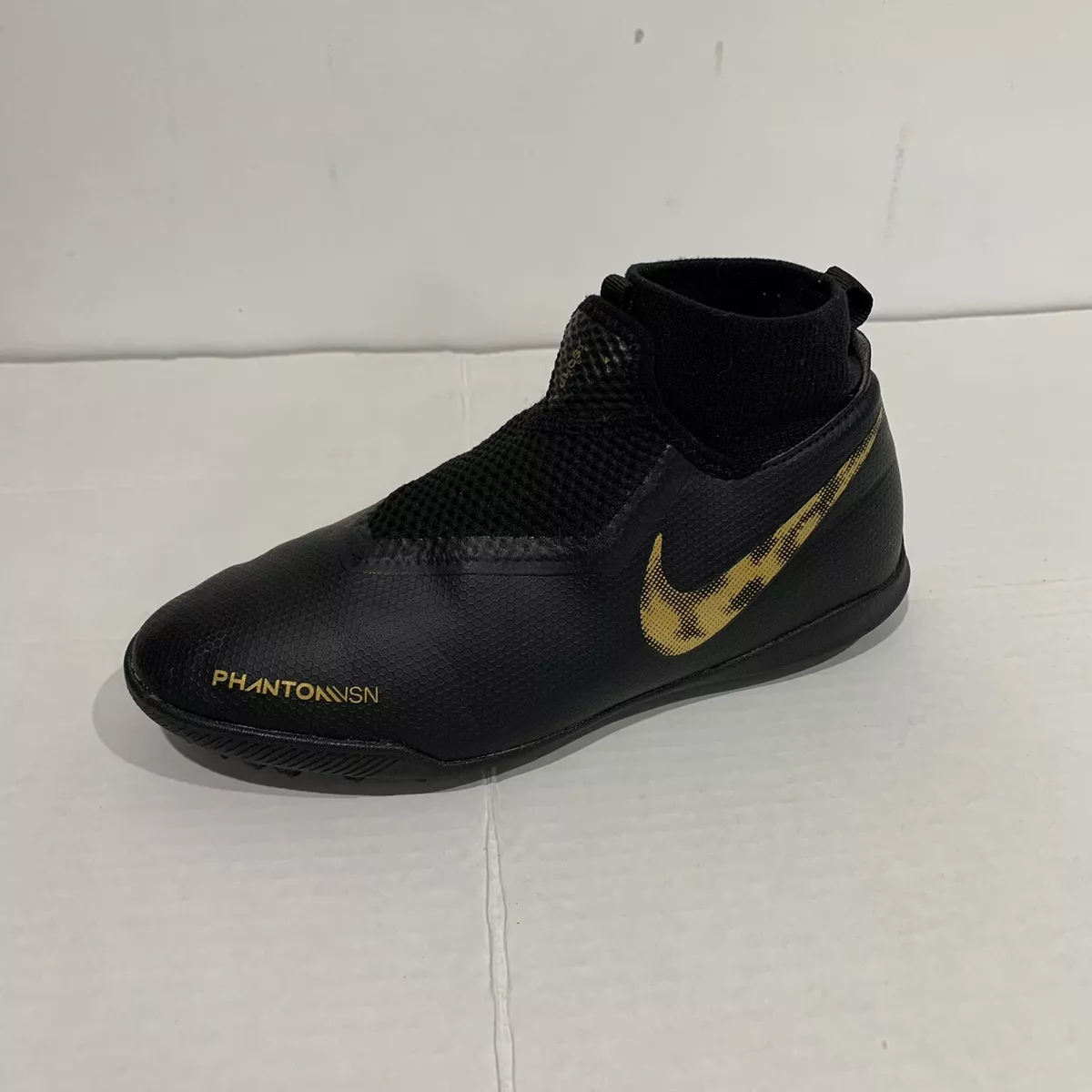 Nike React Phantom VSN Pro Soccer Cleats AO3292 077 Black Gold Size 5Y