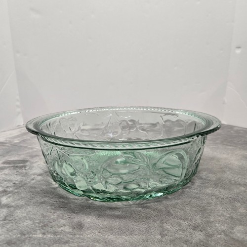 Vintage Light Green Glass Fruit Embossed Round Casserole Baking Dish Oven Proof - Foto 4 di 7