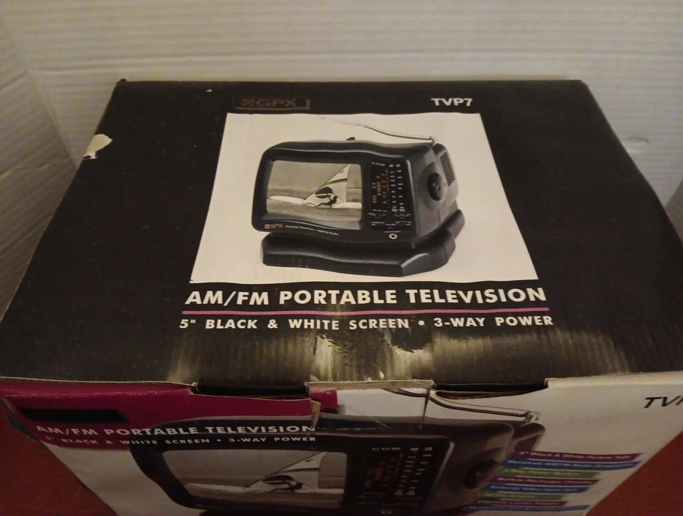 GPX Portable 5” Black & White 3 Way Power Television TV & Radio TVP7 New In Box - Image 2 of 4