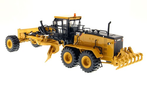 DIECAST MASTERS - Motoniveladora CATERPILLAR 24M con conductor - 1/50 - DCM85264 - Imagen 3 de 6