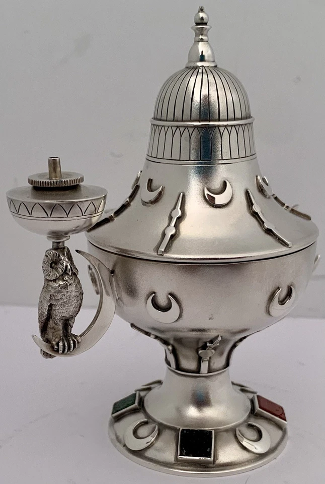 DOMINICK HAFF ESTÉTICA FIGURATIVA BÚHO ESTERLINA INCRUSTACIONES PIEDRA LÁMPARA DE ACEITE MATCHSTRIKER  Foto 2 de 4