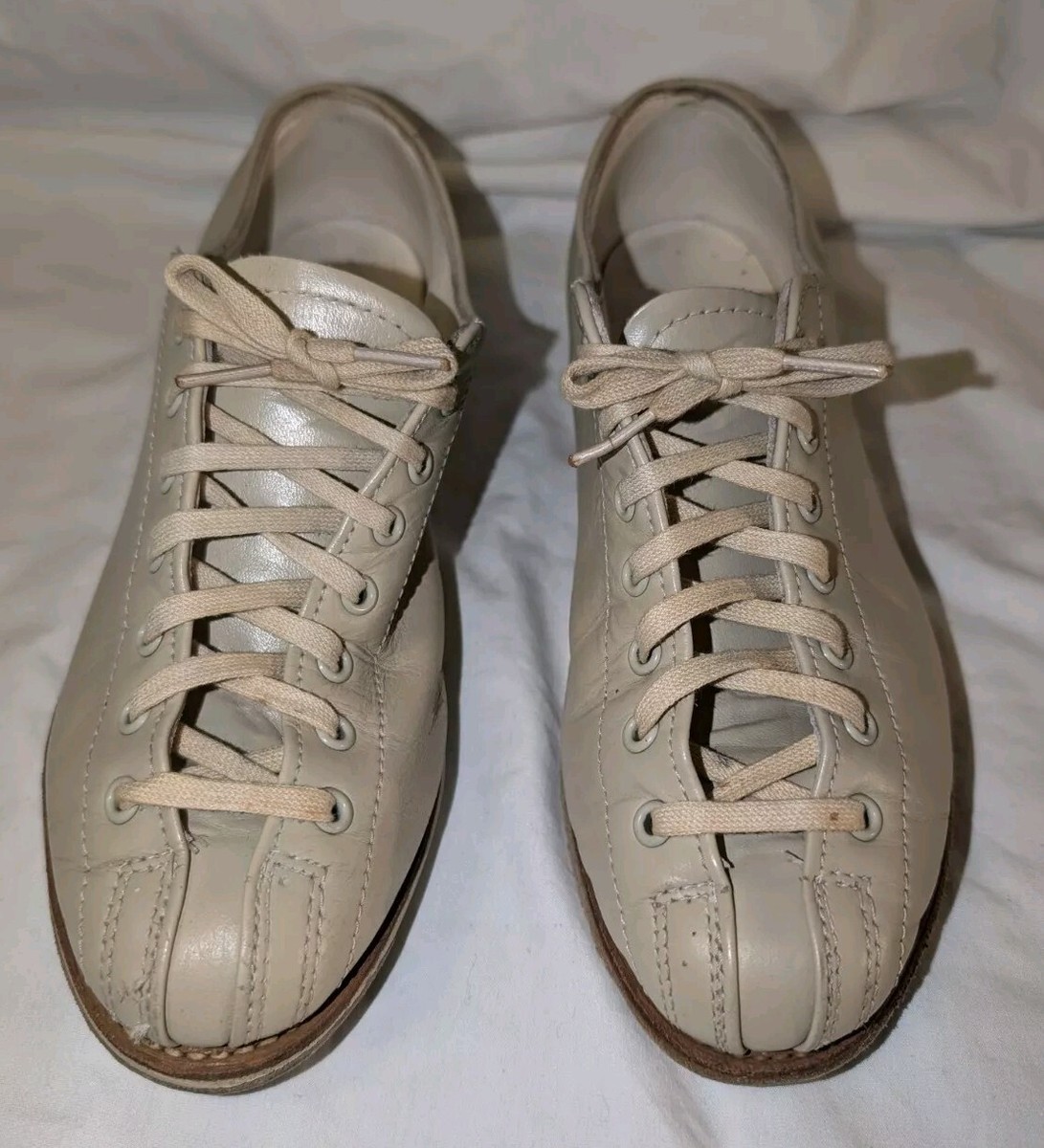 Vintage Women's Hyde Leather Bowling Shoes Split Toe Off Vintage Women's Hyde Leather Bowling Shoes Split Toe Off