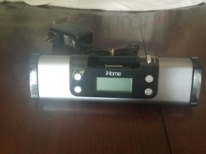 iHome iP16 Tragbar Lautsprecher System - Ipod/IPHONE Docking Station-Ships N 24