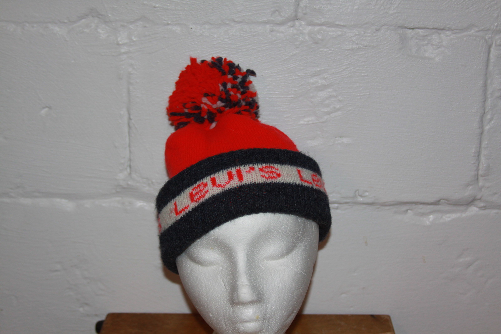 VTG Levi's Jeans Red & Blue Knit Winter Ski Hat Cap w POM POM
