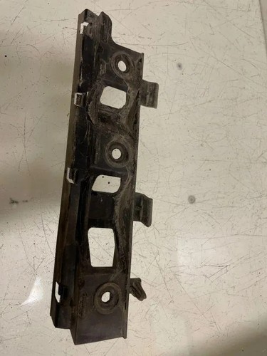 VW PASSAT B7 ALLTRACK 365 Stoßstangenhalter vorne rechts 3C0807184 33212293