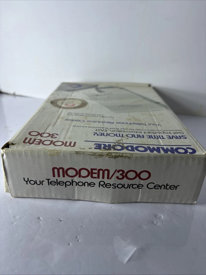 Vintage Commodore 1660 Modem 300 C64 W/Manual, Box and Cable - Image 3 of 4