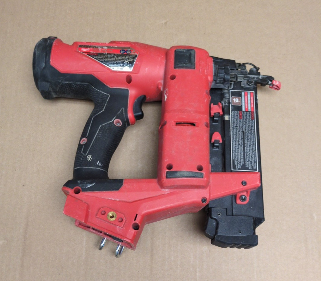 [Used] (2746-20) Milwaukee M18 FUEL 18 Gauge Brad Nailer
