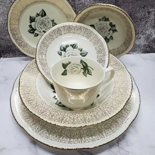 Vintage Homer Laughlin Windsor Rose 6 Pc Place Setting White Gold Filigree