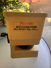 EZ Hand Spreader By Republic - Hand Crank Seed/Fertilizer Spreader USA N0520