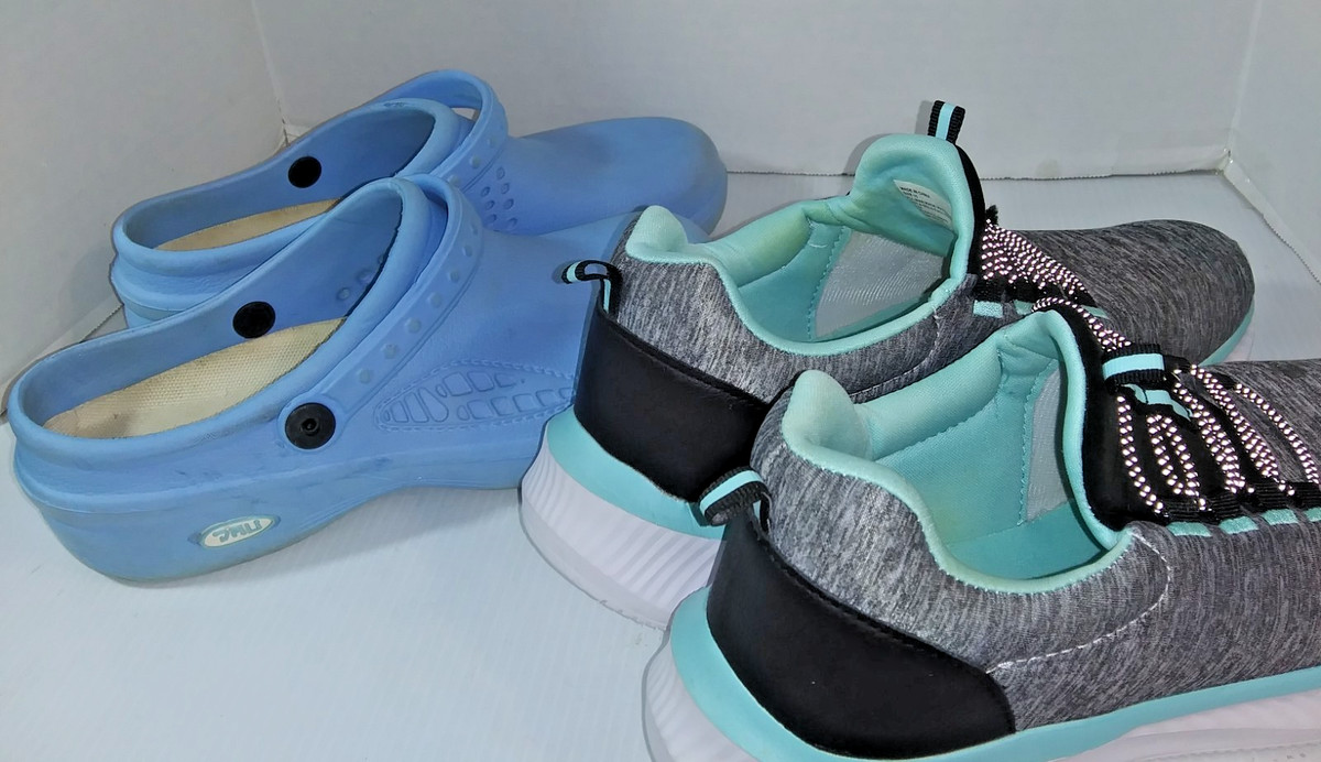 2 Pair Women's Shoes 10 Slip In Crane + Blue Garden Clogs Fitness Memory Foam