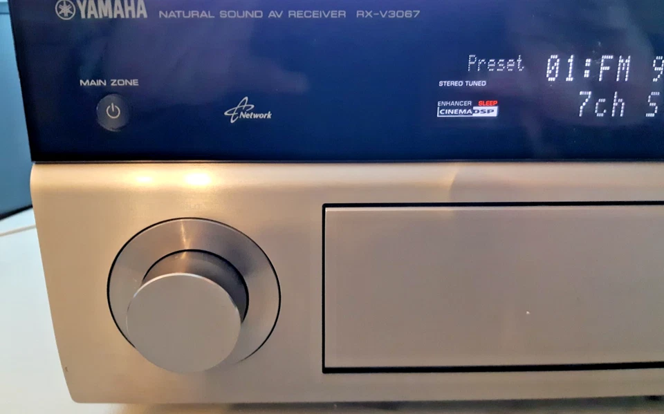 Yamaha 7.2 AV Receiver/ 7x175W/+  Phonoeing., Zubehoer u. 2 orig Fernbedinungen - Bild 3 von 4