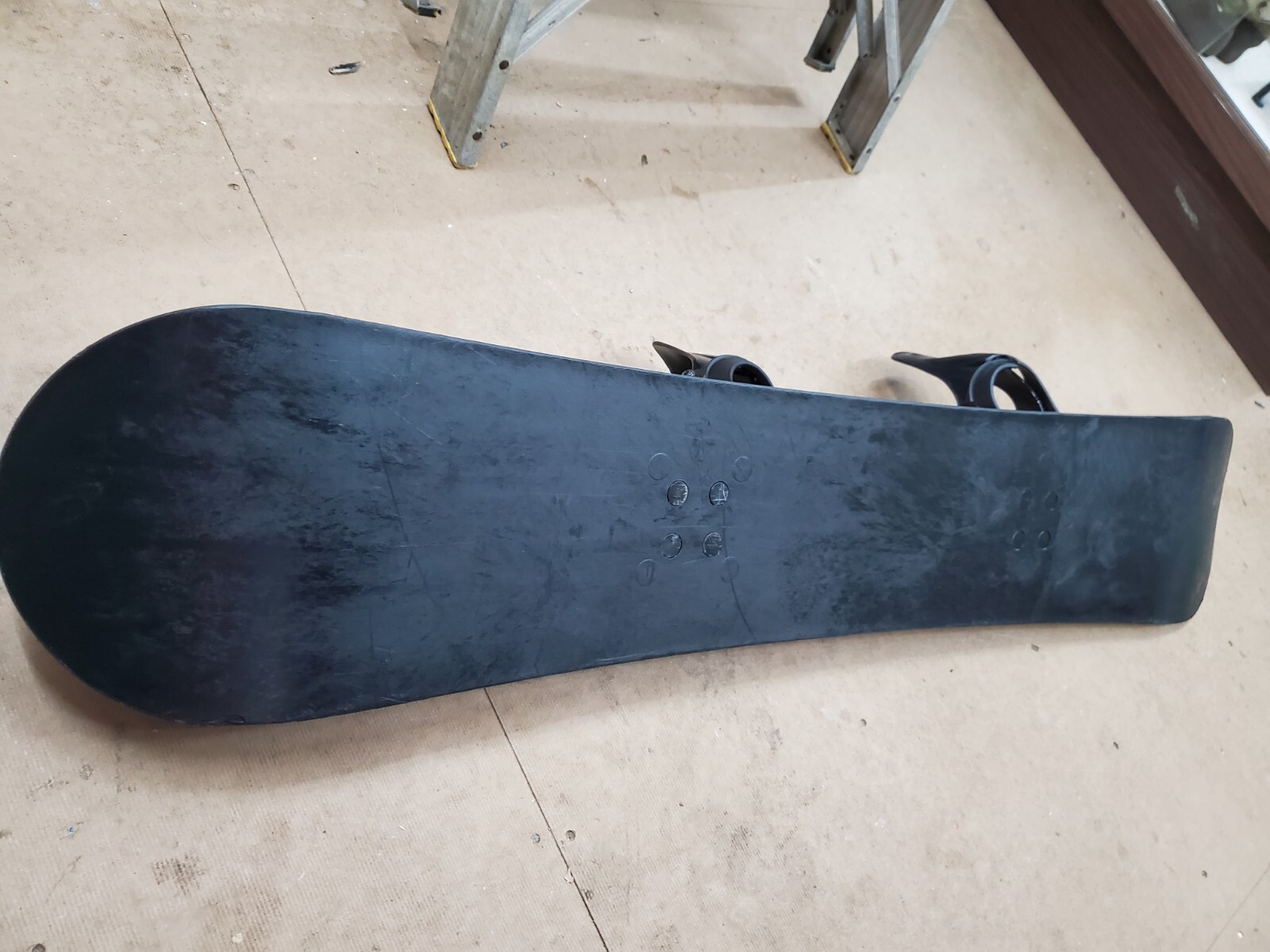 Vtg Riva 2 Sport 130  Snowboard  Board ~ Retro Style ~Crack in right Binding