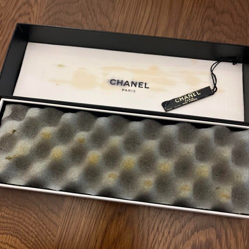 *RARE* Authentic Chanel Bracelet Bangle Clover Rubber Accessory Made in France - Picture 9 of 10