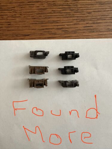 S - COUPLER POCKETS - Vintage Freight Car Parts - New & Used (6821) - Picture 3 of 4
